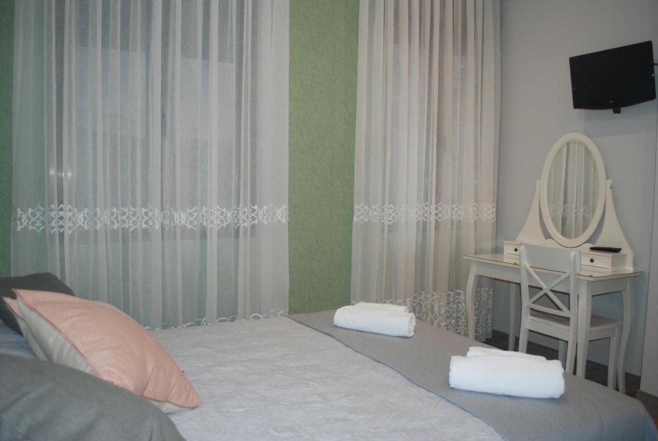 Hostal Avenida Madrid Luaran gambar