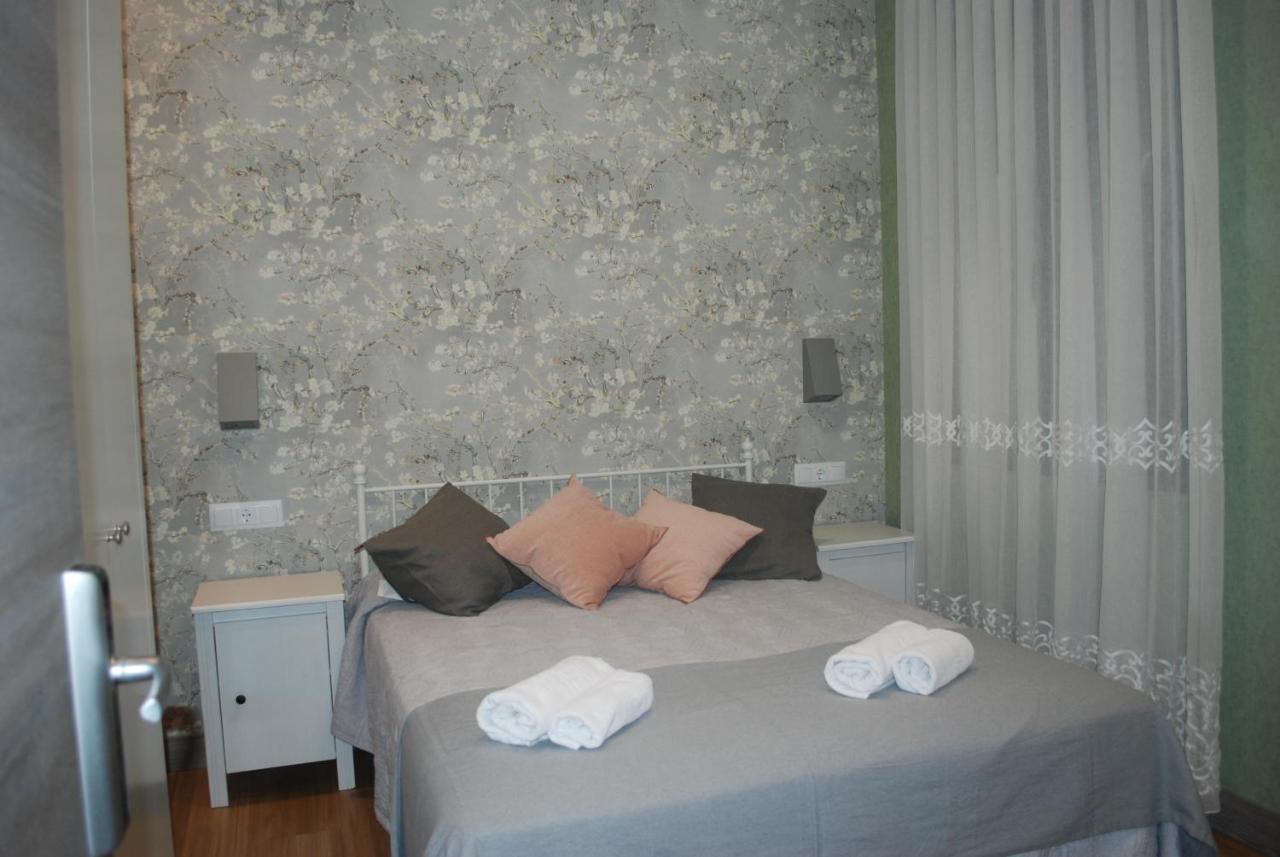 Hostal Avenida Madrid Luaran gambar